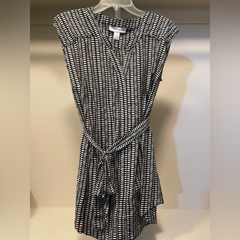 Motherhood Maternity Black& White Top - L